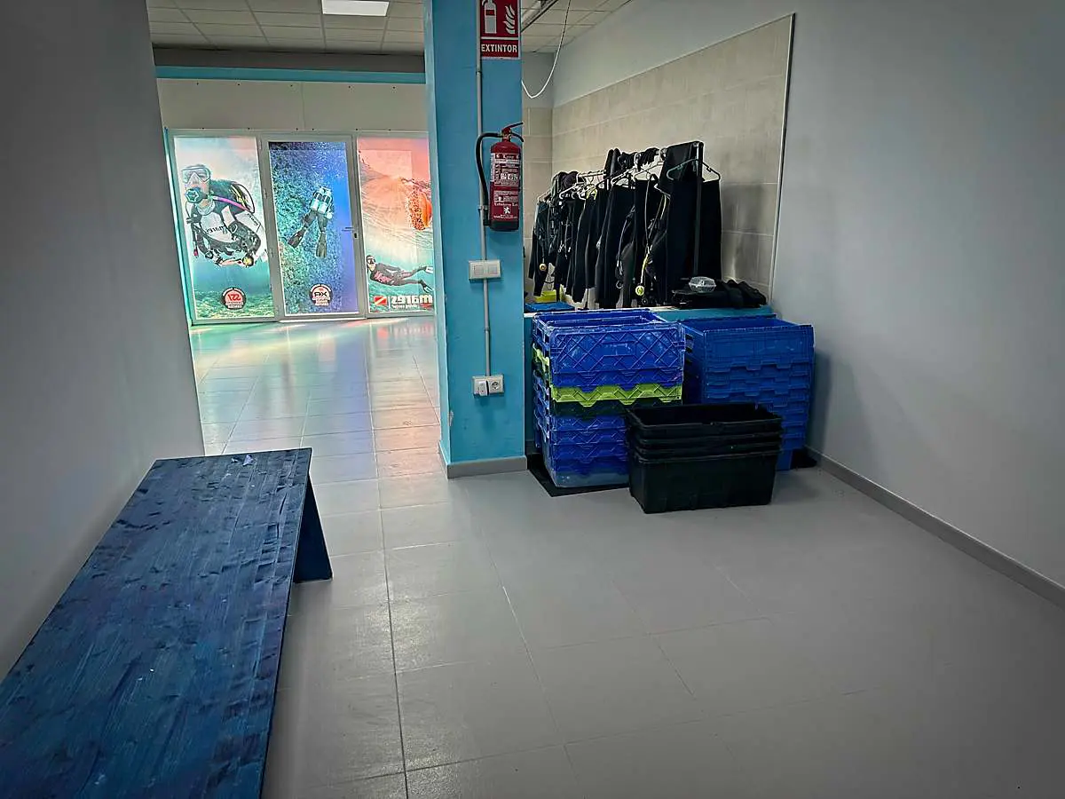 Lavadero para equipos de buceo
