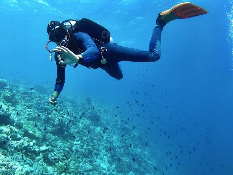 Reciclaje de buceo en La Herradura